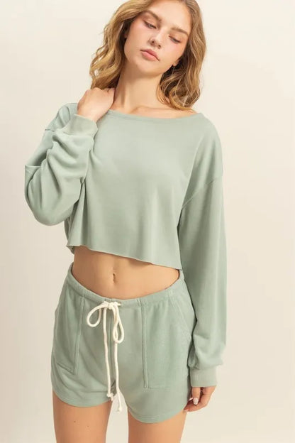 Stylish Boat Neck Long Sleeve Crop Top — Livostyle