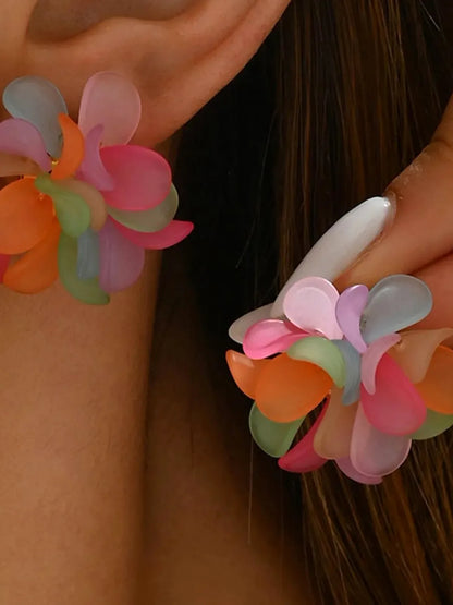 Acrylic Colorful Flower Stud Earrings — detail view — Livostyle