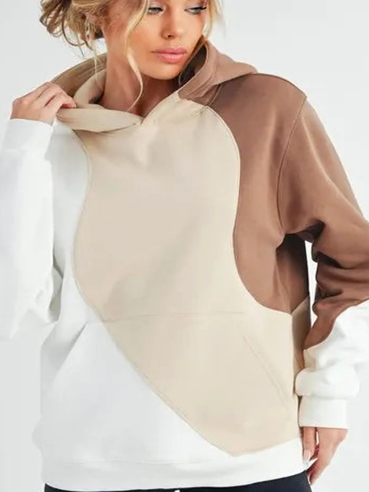 Fashionable Color Block Hoodie with Functional Kangaroo Pock — detail view — Livostyle