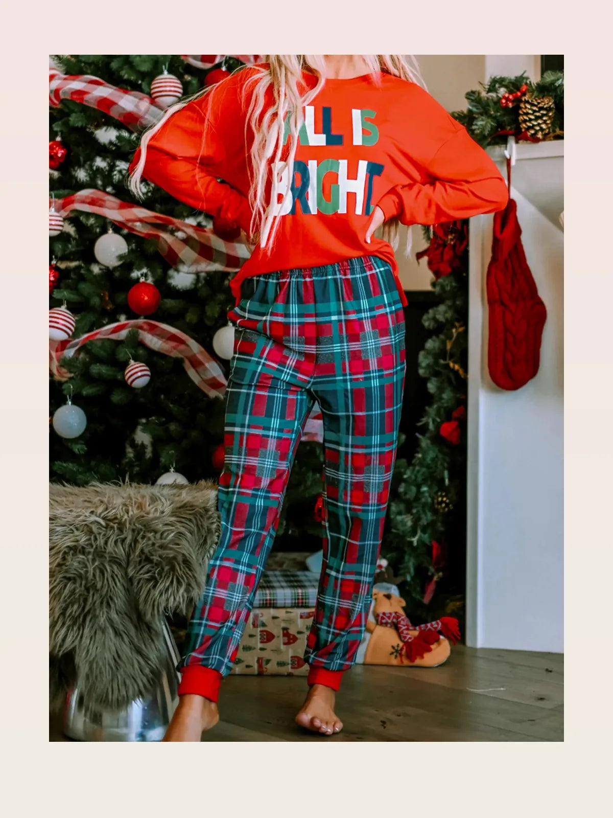 Graphic Christmas Plaid Pajamas Set — styled showcase — Livostyle