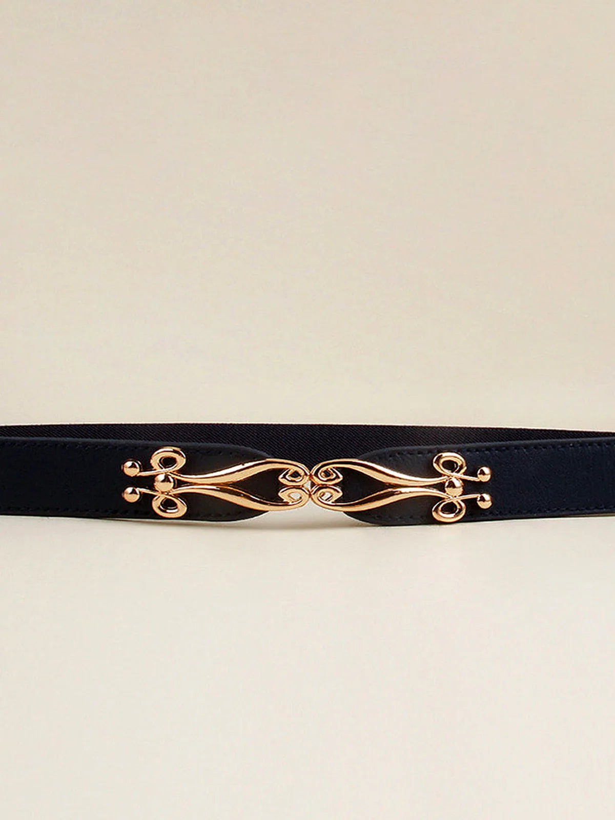 Dressy Alloy Buckle Elastic Belt — detail view — Livostyle