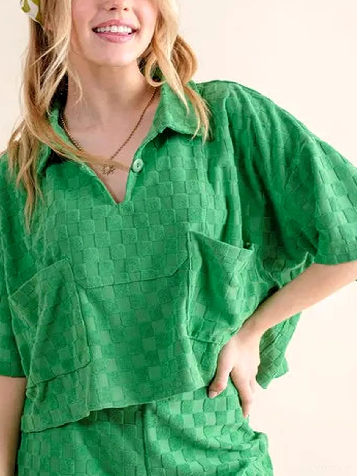 Chic Brushed Texture Checkerboard Casual Top with Pockets — detail view — Livostyle