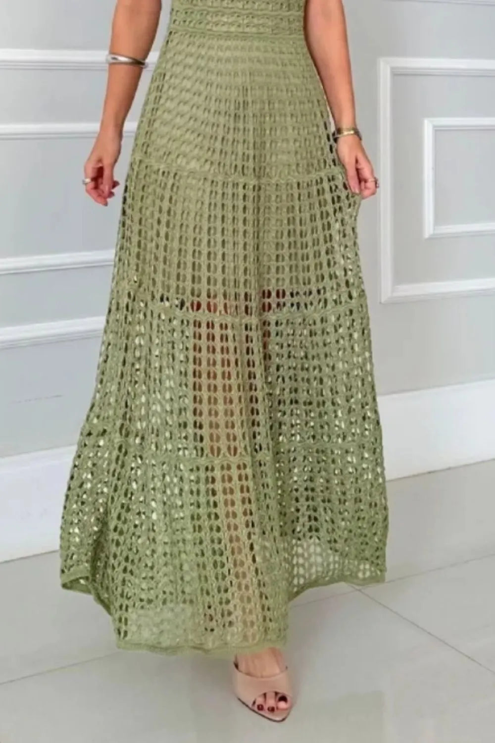 Hollowed-Out Sleeveless Maxi Dress detail — Livostyle