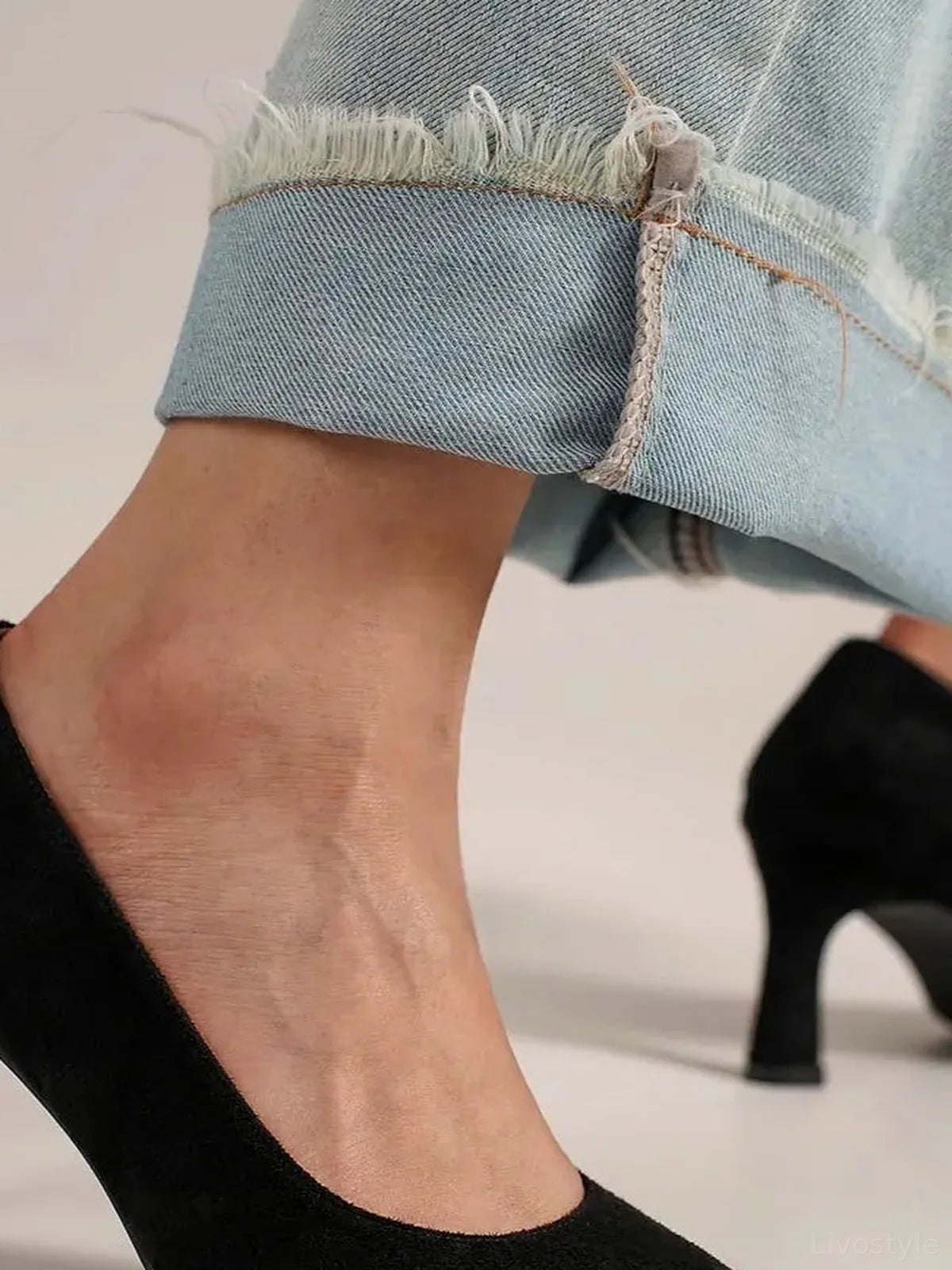 Elegant Faux Suede Mid-Heel Pumps with Pointed Toe — detail view — Livostyle