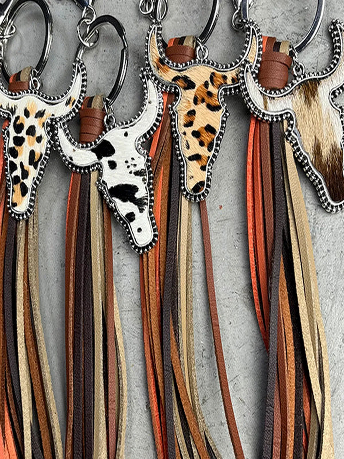 Bull Shape Fringe Key Chain — detail view — Livostyle