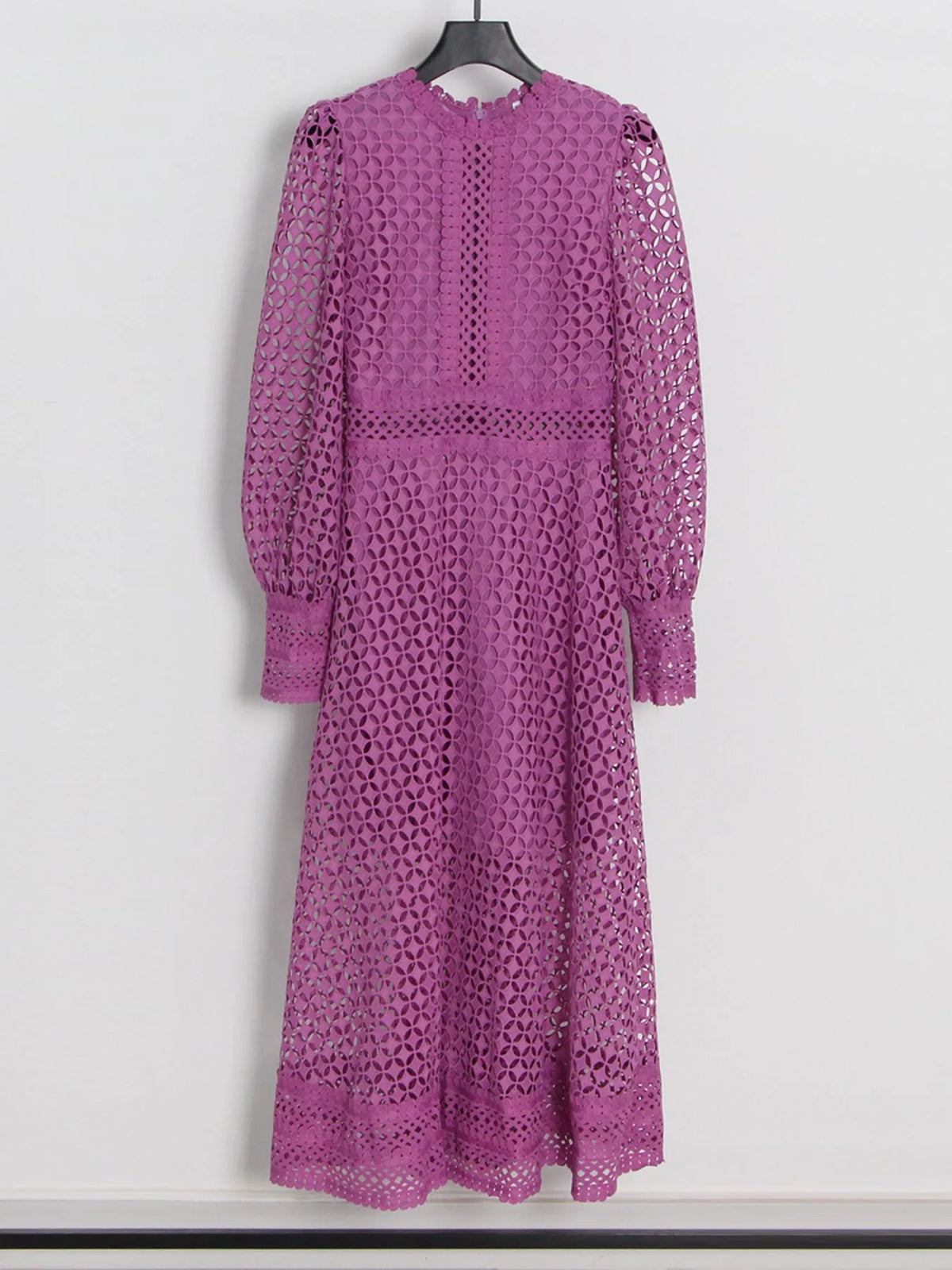 Lace Cutout Long Sleeve Midi Dress – photo 13