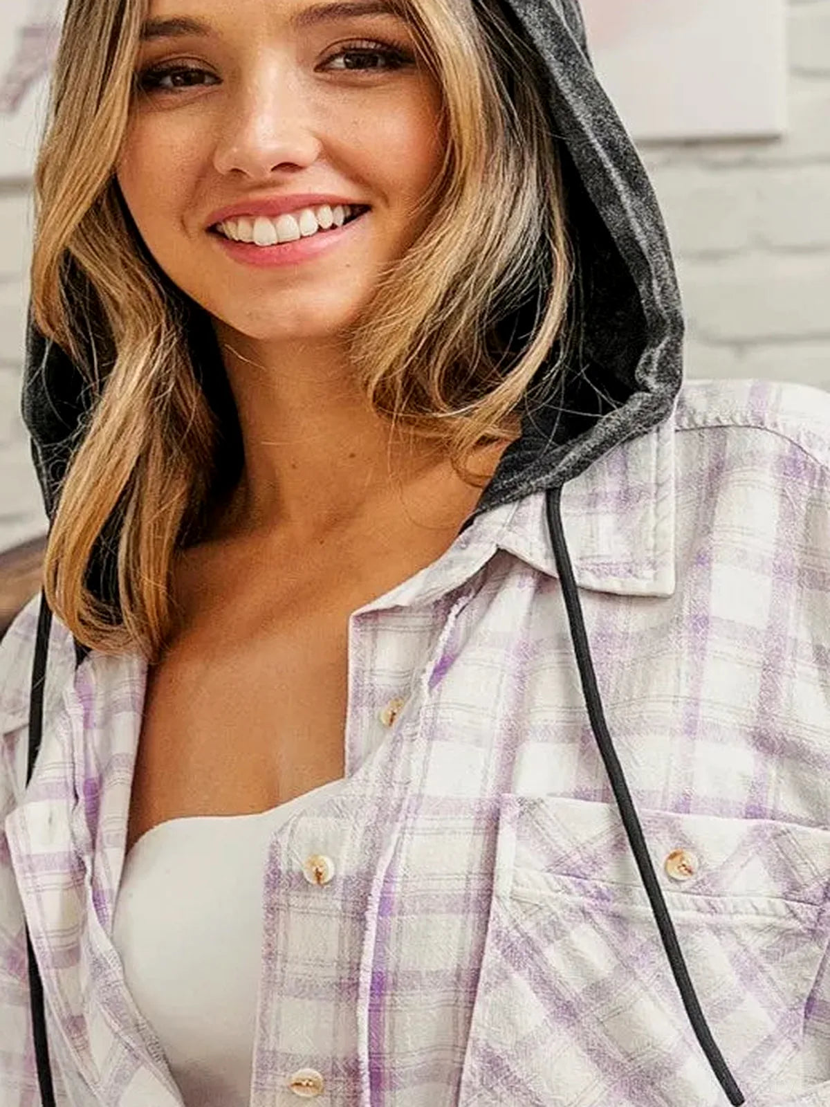 Stylish Hooded Checkered Shirts for Casual Wear — detail view — Livostyle