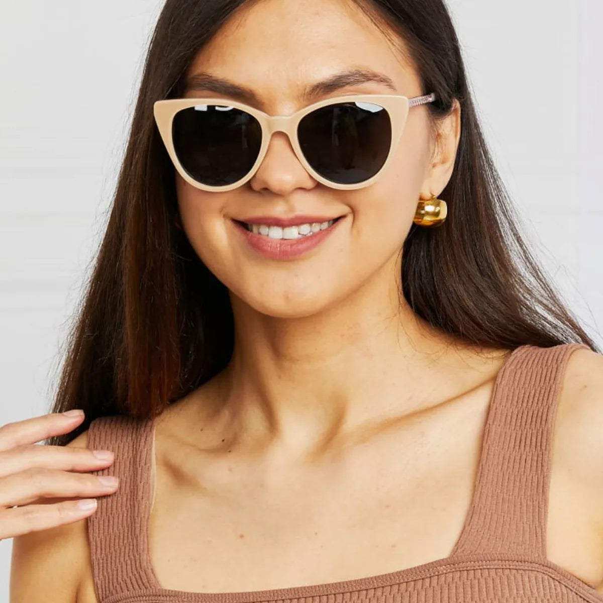 Cat-Eye Acetate Frame Sunglasses — square view — Livostyle