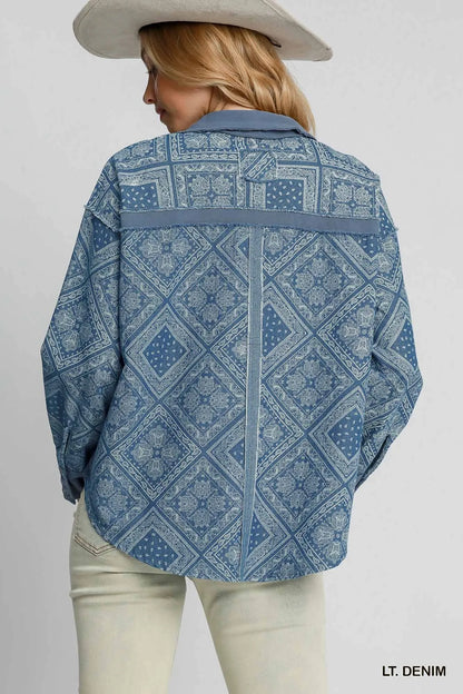 Paisley Print Denim Shirt Jacket styling — Livostyle