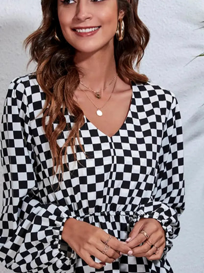 Stylish Checkered Peplum Blouse with Balloon Sleeves & V-Nec — detail view — Livostyle