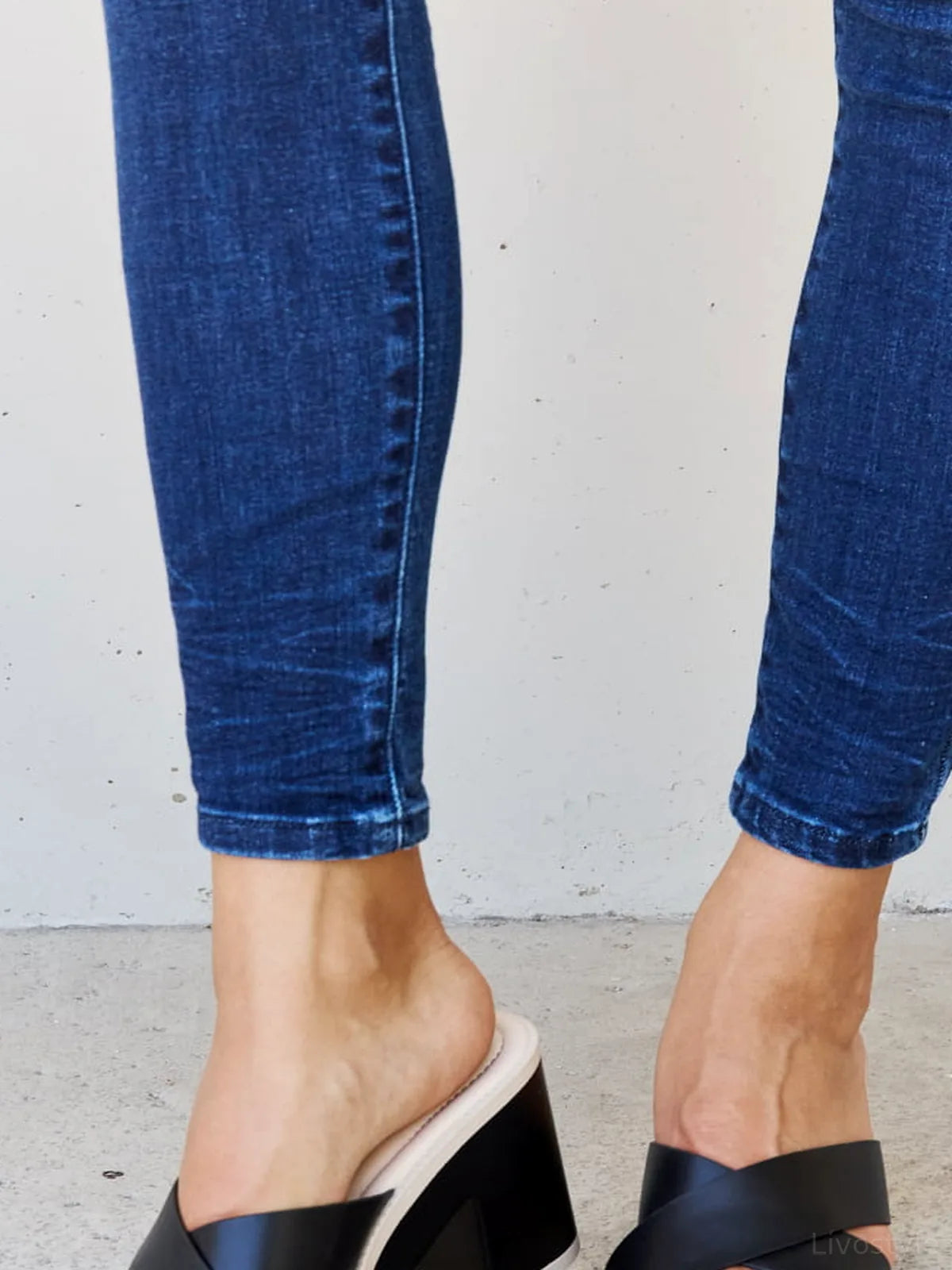 Cherish The Moments Contrast Platform Sandals in Black — detail view — Livostyle
