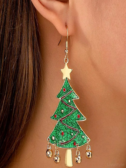 Christmas Tree Dangle Earrings — detail view — Livostyle