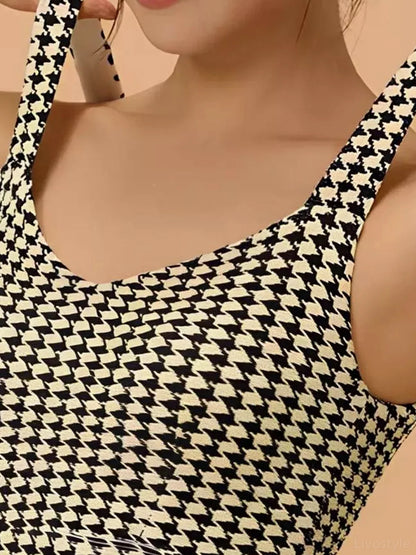 Crisscross Back Houndstooth Active Bra — detail view — Livostyle