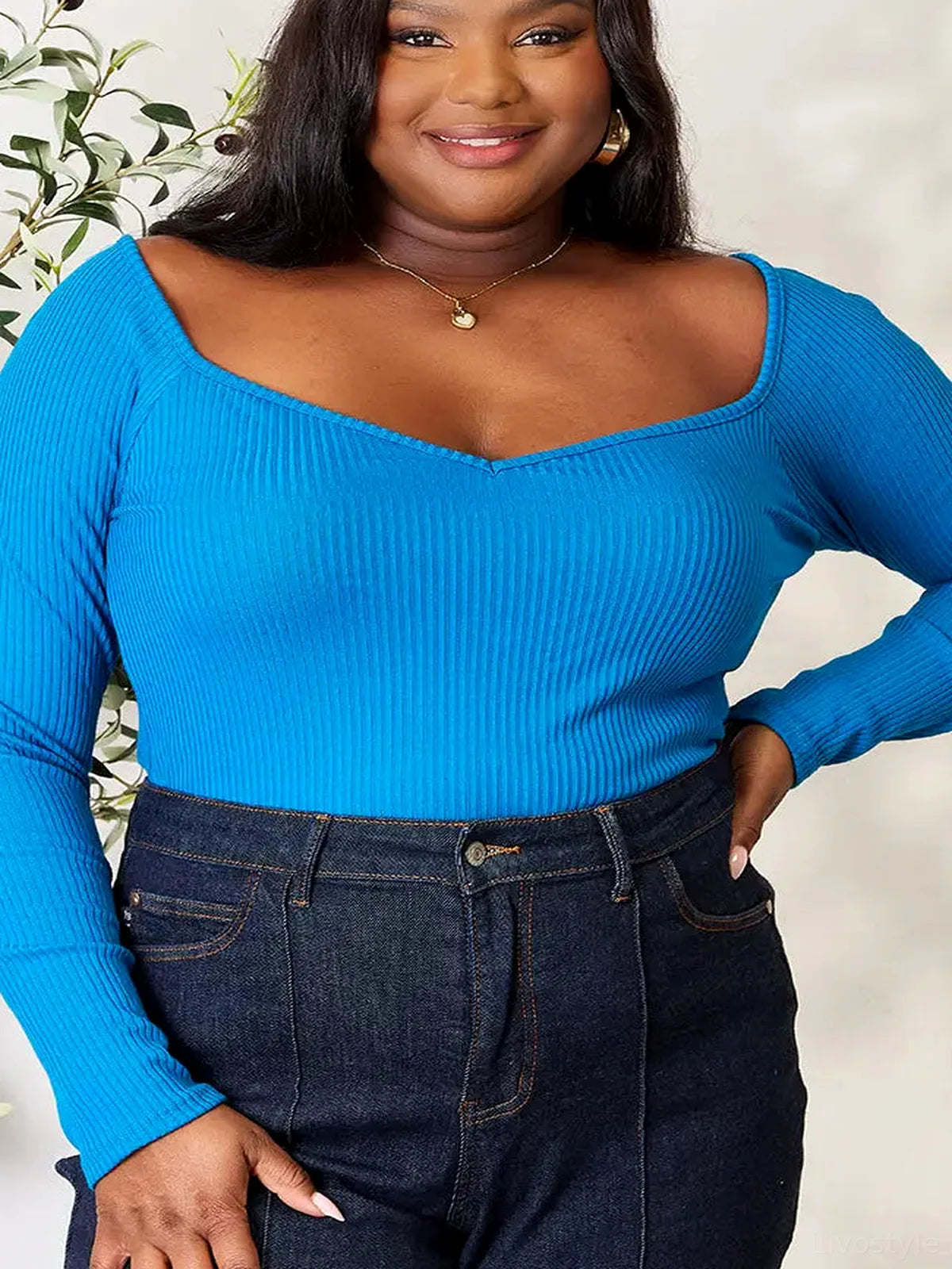 Sweetheart Neckline Knit Top with Moderate Stretch — detail view — Livostyle