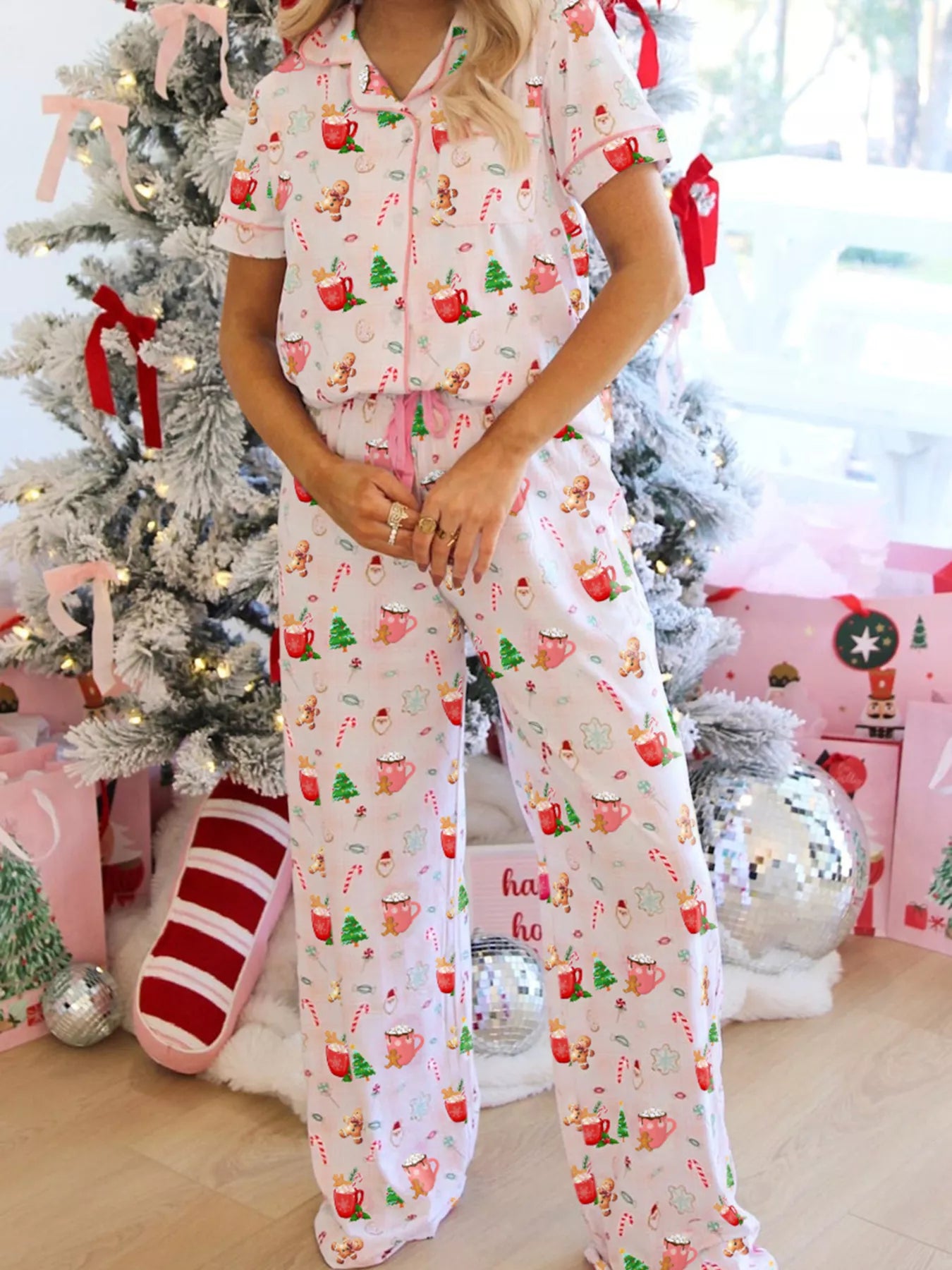 Christmas Spirit Cute Holiday Print Short Sleeve Shirt and Pants 2pcs — Livostyle