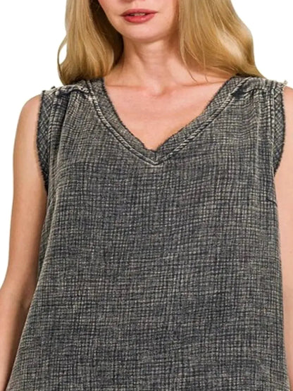 Double Gauze Raw Edge Acid Washed Tank in Ash Black — detail view — Livostyle