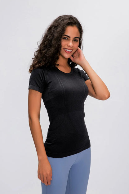 Round Neck Short Sleeve Active T-Shirt — Livostyle