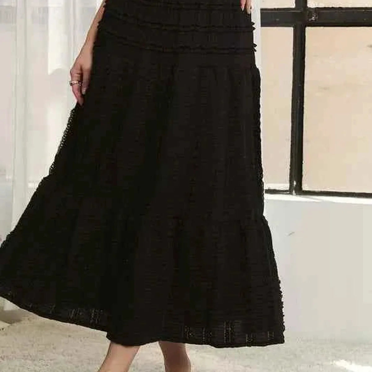 Elastic Waistband Tiered Midi Skirt in BLACK — square view — Livostyle