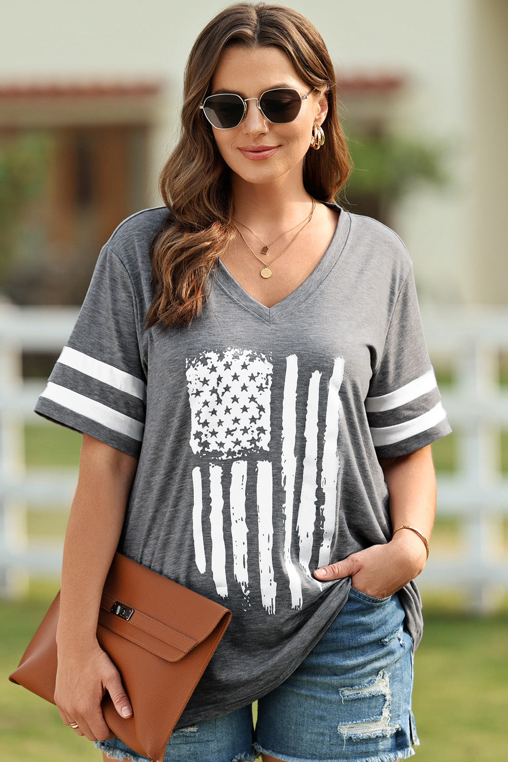 US Flag Graphic V-Neck Tee – Plus Size in Dark Gray