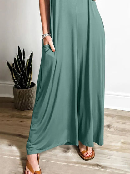 Sleeveless V-Neck Jumpsuit with Pockets – photo 10
