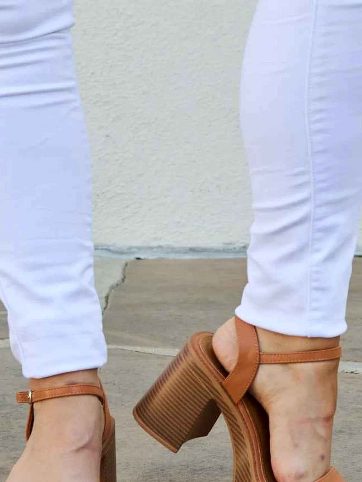 Feel It Platform Heel Sandals — detail view — Livostyle