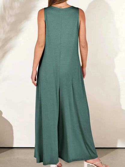 Sleeveless V-Neck Jumpsuit with Pockets – photo 9