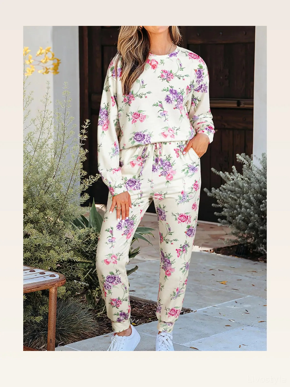Floral Print Round Neck Top and Drawstring Pants Lounge Set — styled showcase — Livostyle