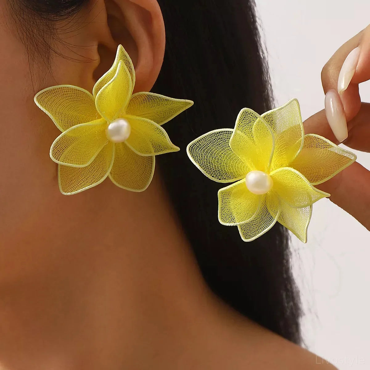 Flower Pearl Stud Earrings — square view — Livostyle