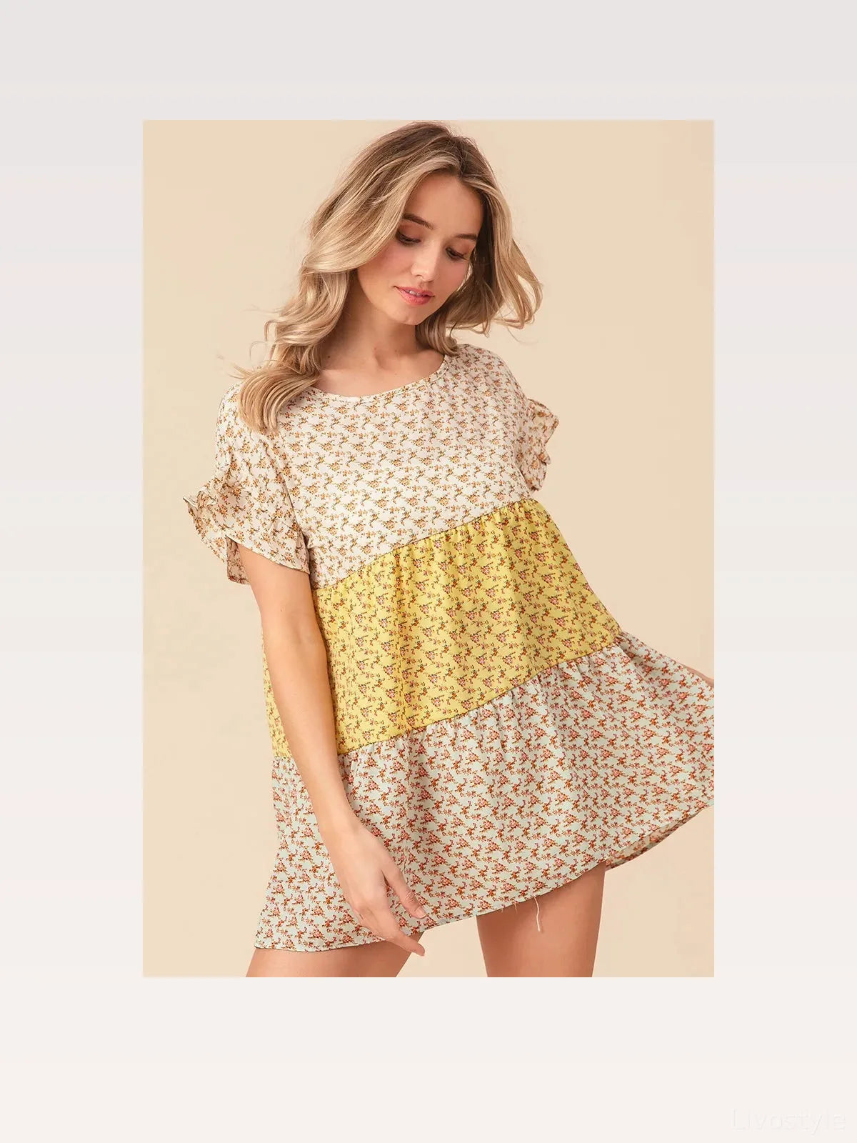 Stylish Tiered Halter Neck Cami Top with Floral Print — styled showcase — Livostyle