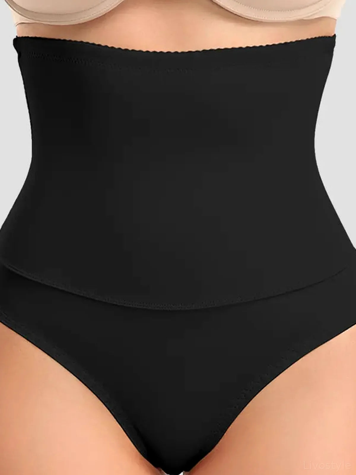 Lace Detail Shaping Shorts — detail view — Livostyle