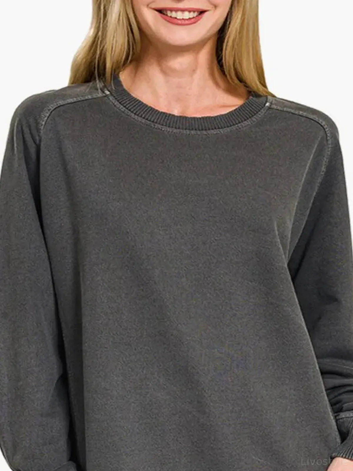 Pigment Dyed French Terry Sweatshirt — detail view — Livostyle