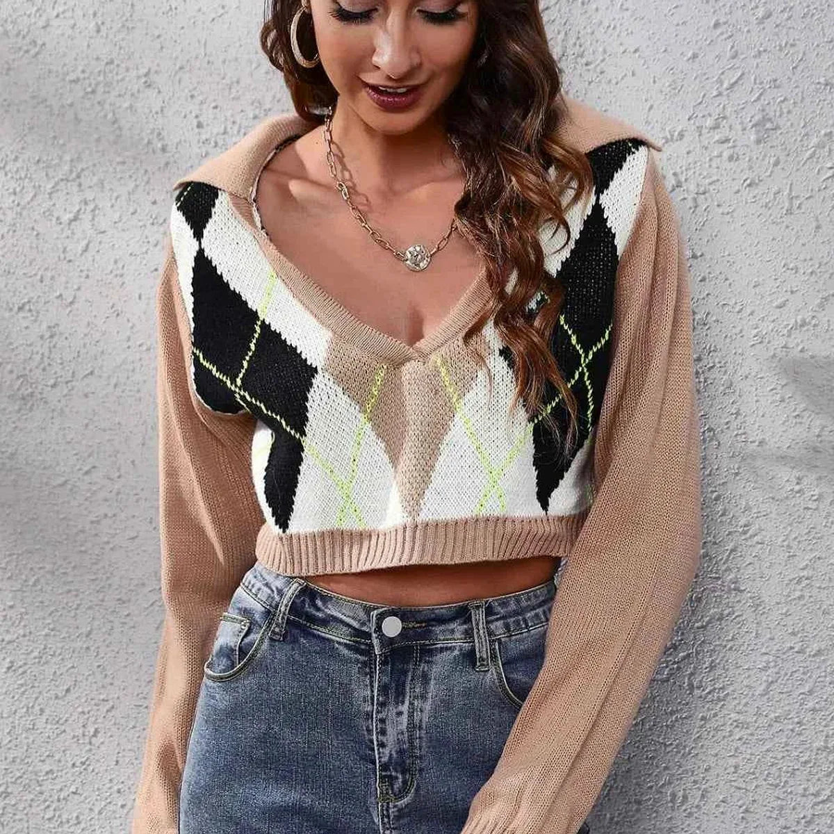 Geometric Long Sleeve Cropped Sweater — square view — Livostyle