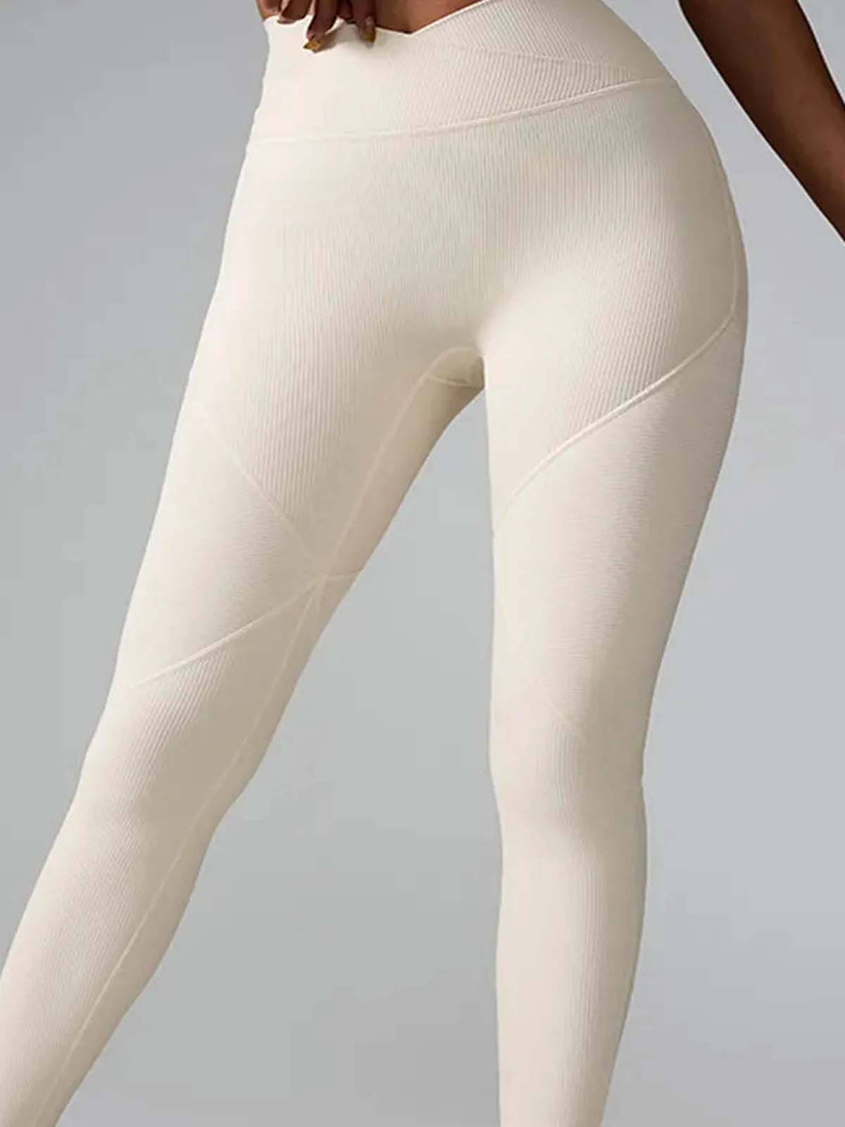 High Waist Active Leggings — detail view — Livostyle