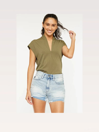 High Rise Raw Hem Denim Shorts in 100% Cotton – photo 3