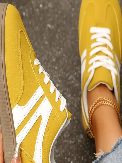 Stylish Lace-Up Flat Sneakers with Round Toe Design — detail view — Livostyle