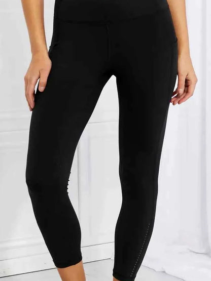 Reflective Dot Strengthen & Lengthen Active Leggings — detail view — Livostyle