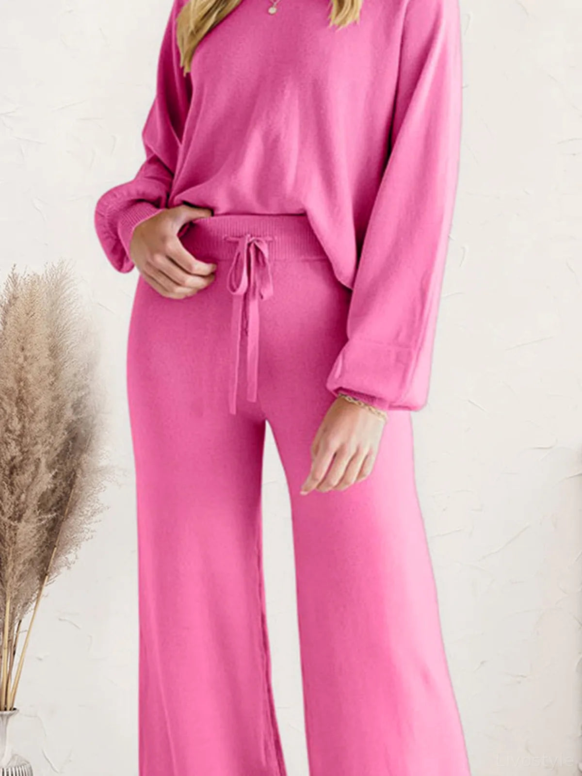 Long Sleeve Lounge Top and Drawstring Pants Set — detail view — Livostyle