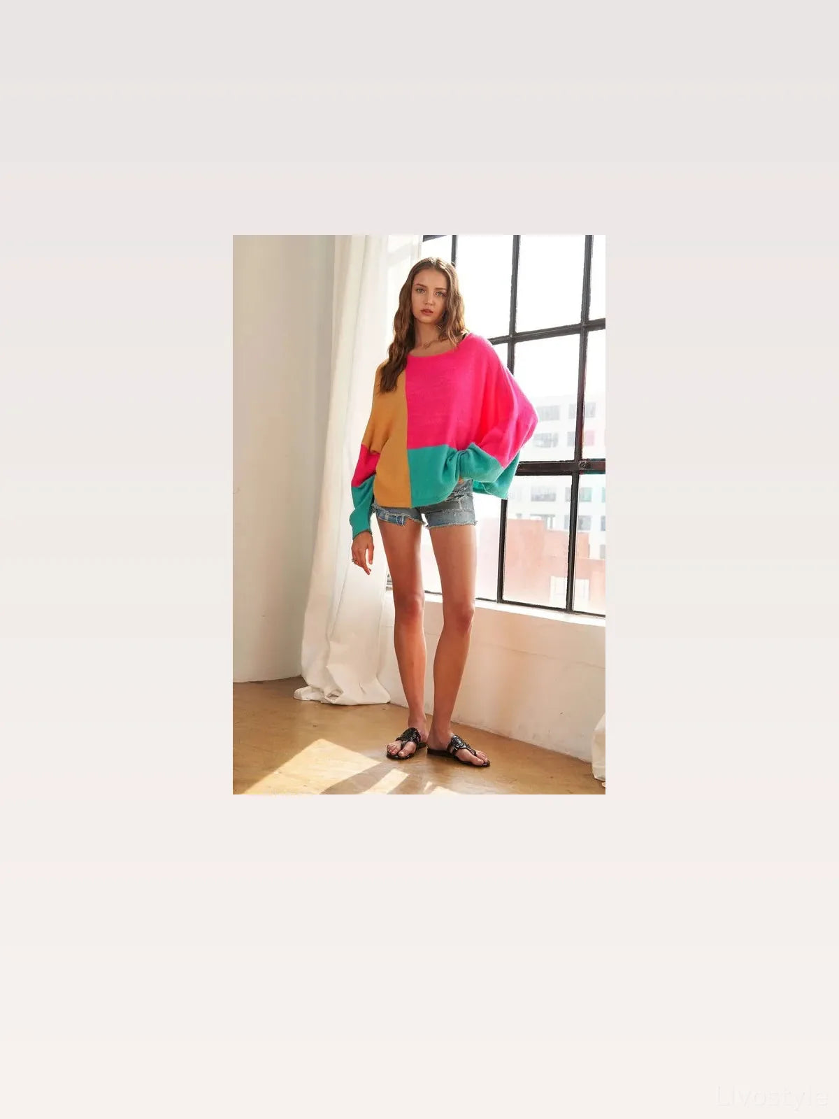 Stylish Oversized Colorblock Sweater — styled showcase — Livostyle