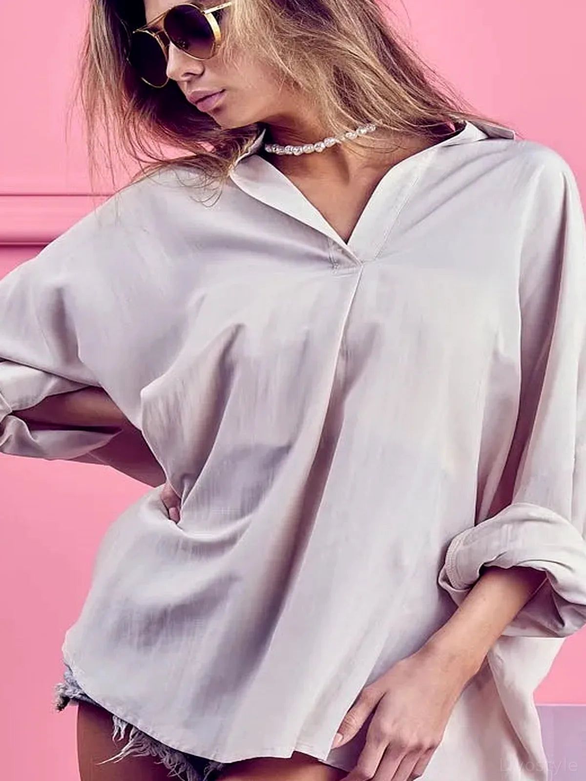 Casual Loose Fit Cotton Shirt - Versatile & Comfortable — detail view — Livostyle