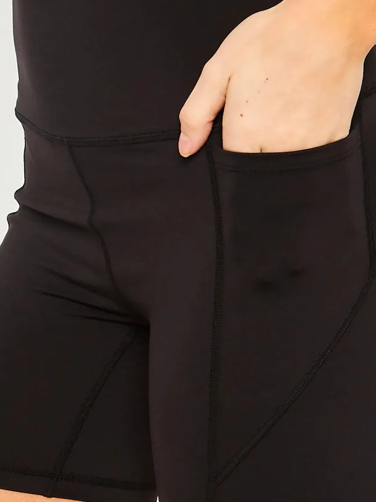 High Waist Seam Detail Active Shorts in Black — detail view — Livostyle