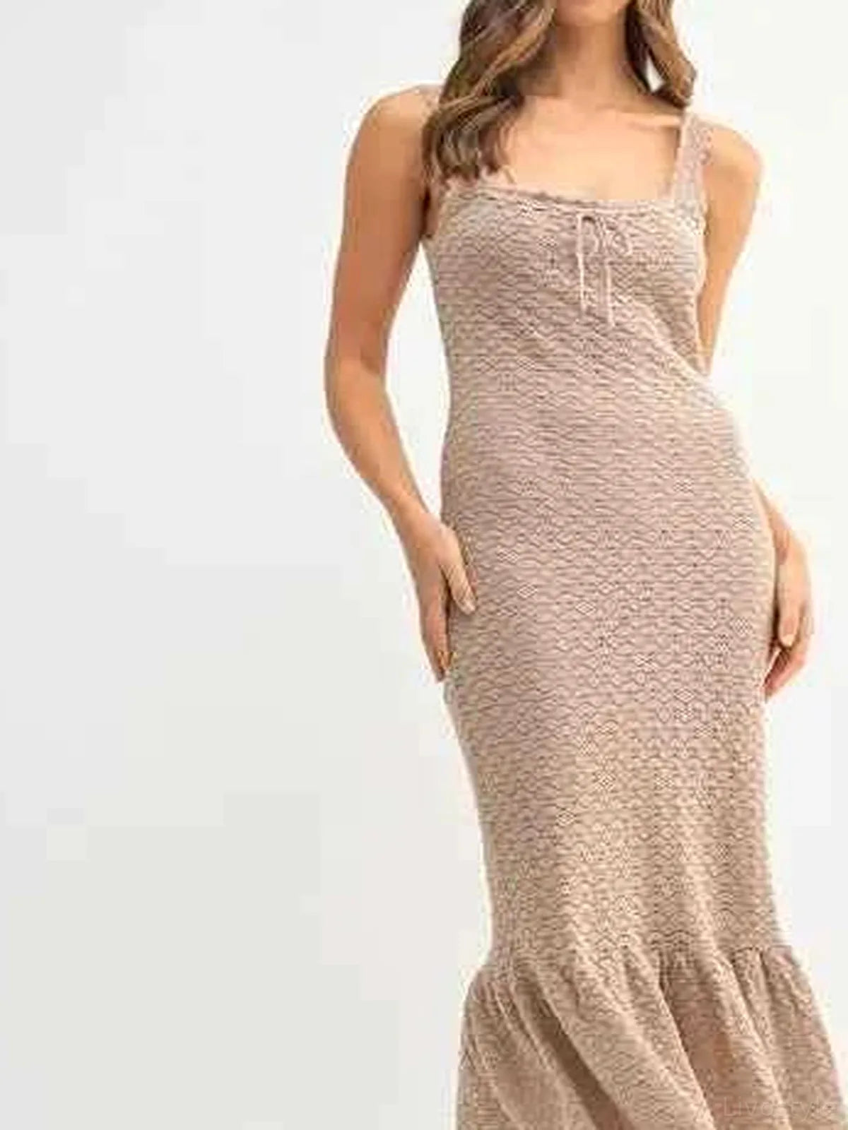 Ruffled Hem Sleeveless Crochet Knit Midi Dress – photo 3