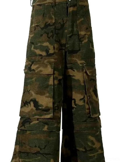 Green Utility Men's Wide Leg Camouflage Cargo Pants — detail view — Livostyle