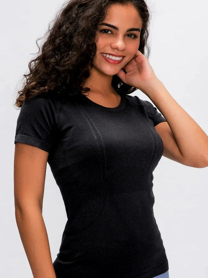 Round Neck Short Sleeve Active T-Shirt — detail view — Livostyle