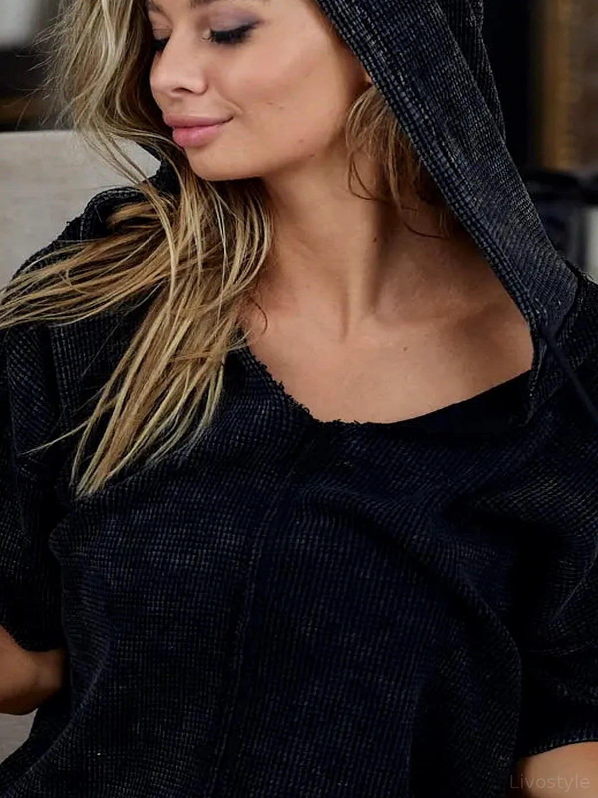 Trendy Mineral-Washed Short Sleeve Hoodie for Casual Style — detail view — Livostyle