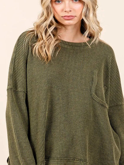 Mineral Wash Cutout Pocket Long Sleeve Waffle Top — detail view — Livostyle