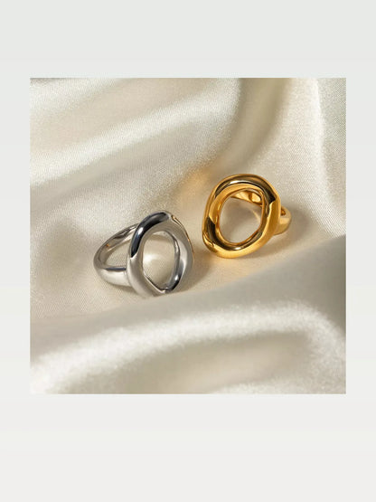 Modern Hollow Oval Ring — styled showcase — Livostyle