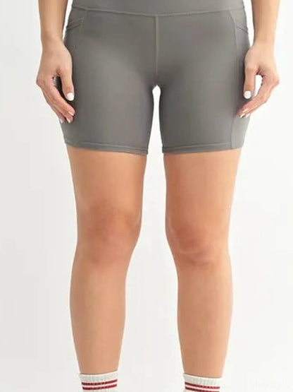 Venice Cloud Light Sculpt Biker Shorts in NEW PEWTER — detail view — Livostyle