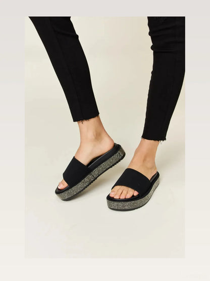 Glamorous Open Toe Rhinestone Platform Sandals for Summer St — styled showcase — Livostyle