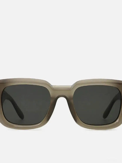Polycarbonate Frame Rectangle Sunglasses in Grey — detail view — Livostyle