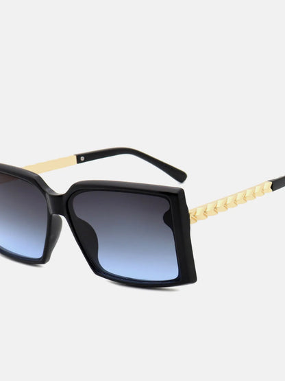 Polycarbonate Frame Square Sunglasses in Black with Gold — detail view — Livostyle